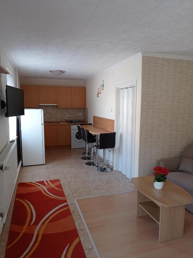 Joe Beach Apartman Keszthely Buitenkant foto